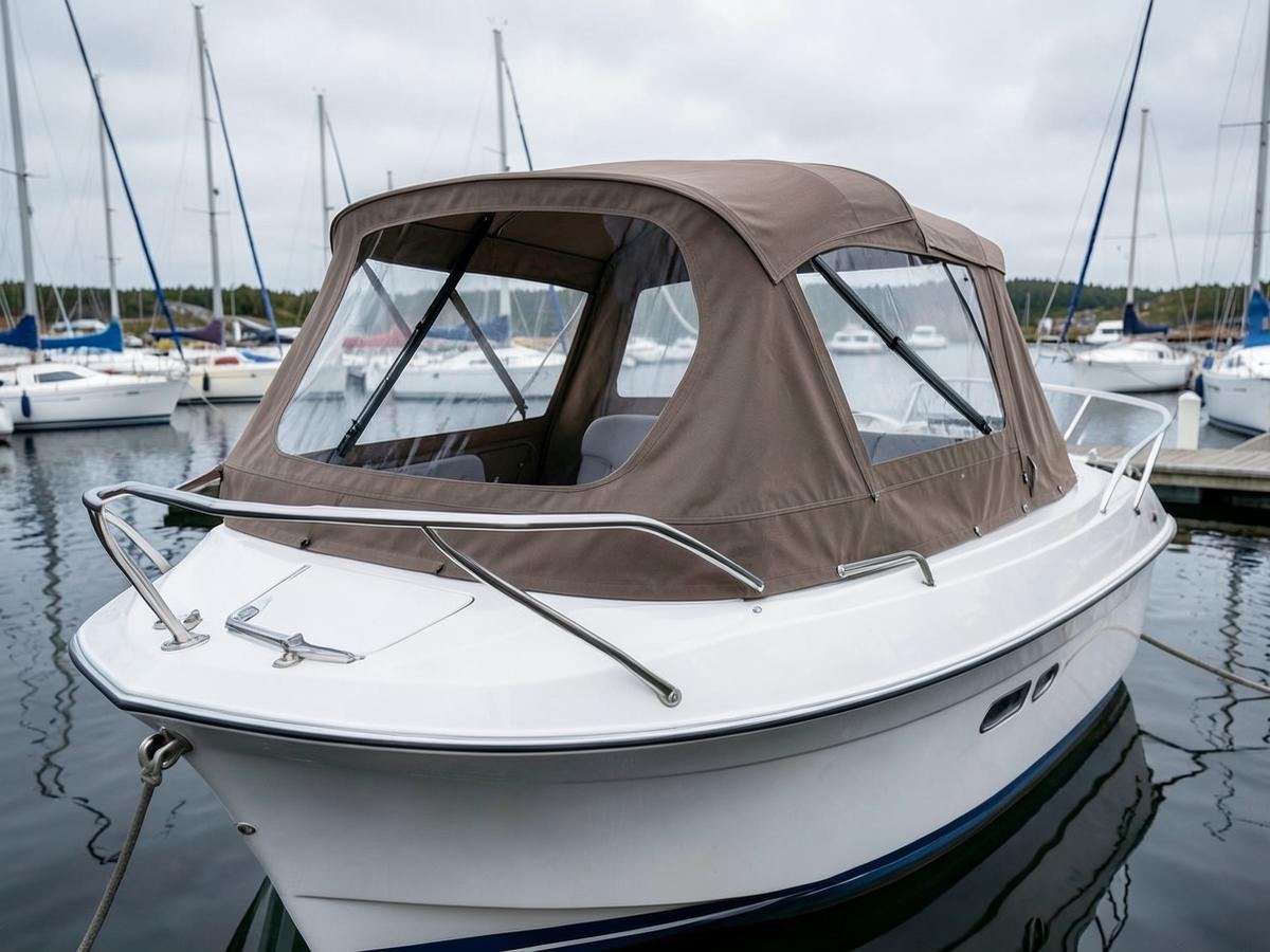 Motorbåtkalesje med nytt bøylesett